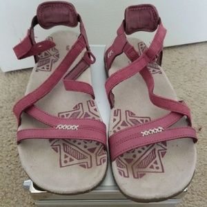 Merrell purple sandals
